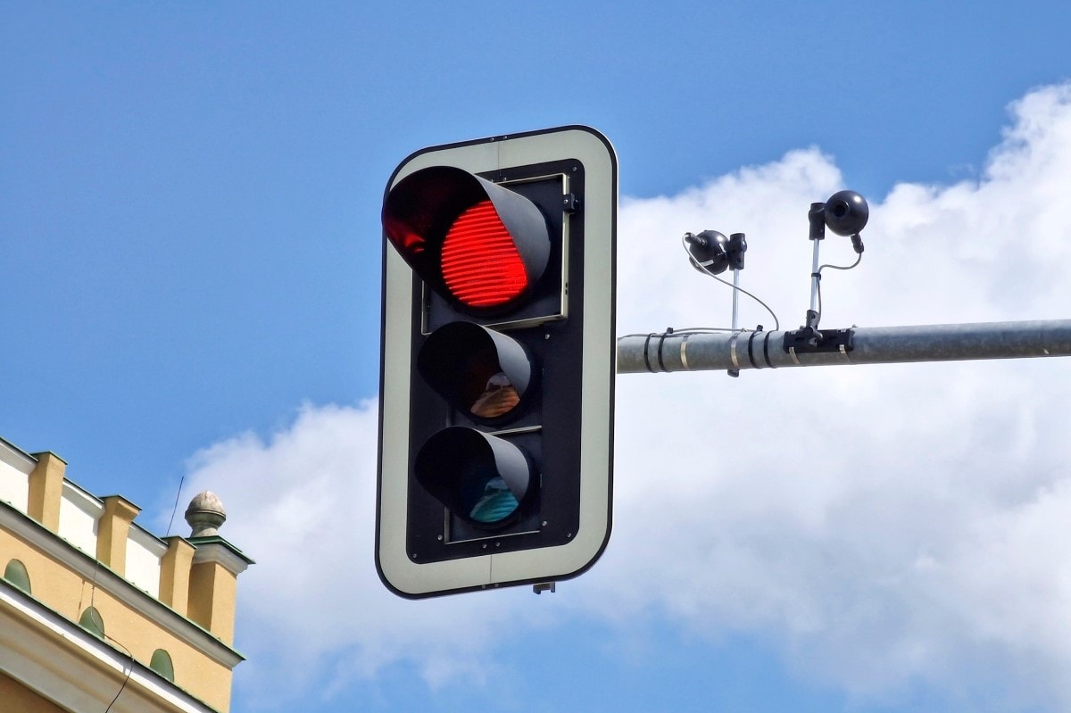 Kleine Kameras an Ampeln spielen eine große Rolle für den Verkehr