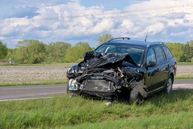 Dieses Auto ist ein wirtschaftlicher Totalschaden.