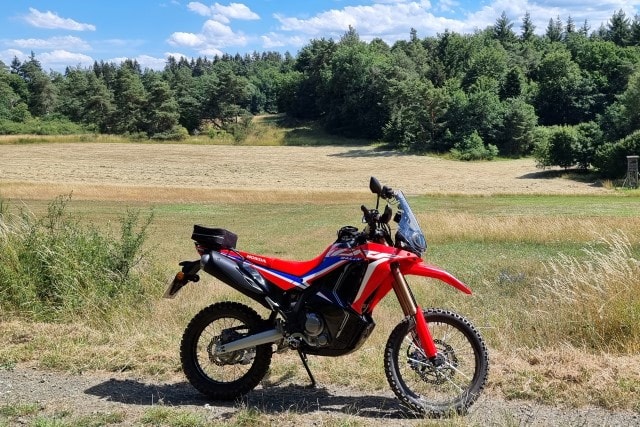 Bei einem neuen Motorrad lohnt sich die Vollkaskoversicherung - Honda CRF 300 Rally