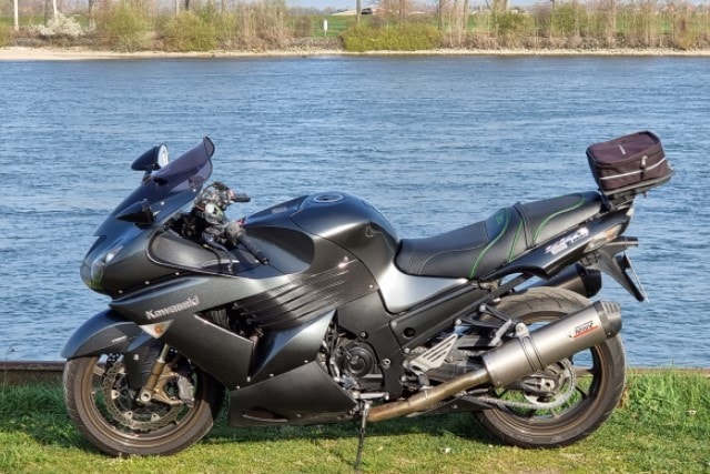 Motorrad gebraucht kaufen: Nehmen Sie einen fachkundigen Begleiter zur Besichtigung mit - Kawasaki ZZR 1400 - ZX14 Ninja