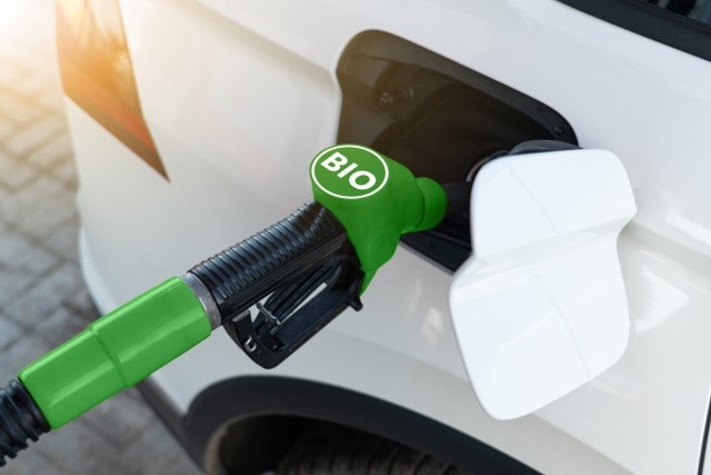 Alternative Kraftstoffe der Zukunft? E-Fuels & Co. im Check